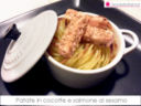 Patate in cocotte e salmone al sesamo