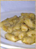 “Cavastrascinati” con salsa di zucchine, peperone e tonno
