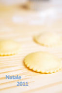 Ravioli di patate e prosciutto cotto con ragù bianco di noci e nocciole