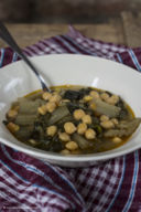 Minestrone di cardi, ceci e biete