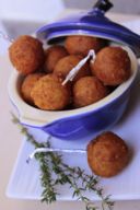 Polpettine di formaggio fritte