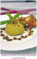 Budino salato ai piselli con salsa inglese alla menta e carciofi fritti