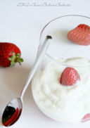 Crema di Yougurt e Ricotta con Fragole e Brut