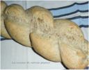 Treccia di pane aromatizzata-