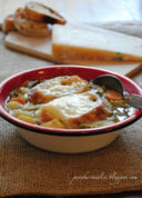 Zuppa gratinata di mini-porri e cavoli vari