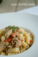 Cavatappi al Ragù di Maiale con Funghi Pleurotus