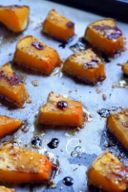 Zucca al forno con semi di sesamo e Saba