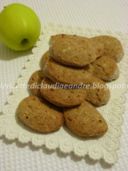 Biscottini integrali al miele, mela, olio, mandorle, farro e farina di riso