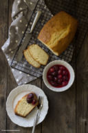 Plumcake con sciroppo di ciliegie