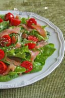 Insalata con salmone affumicato / Salad with smoked salmon
