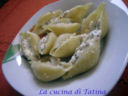 Conchiglioni con crema di ricotta al basilico e noce moscata