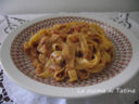 Tagliatelle con pesto di mandorle e pomodoro