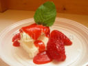 Mousse di ricotta e panna con fragole