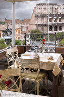 Ristorante con vista per il raduno delle galline gnocche del food!