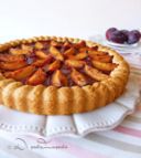 Crostata di farro e prugne con frolla senza uova ne burro