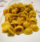 Orecchiette Benedetto Cavalieri al ragù di carne e piselli