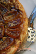 Tatin ai kumquat, cardamomo e mandorle