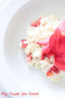 Risotto alle fragole e petali di rosa