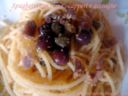 SPAGHETTI CON OLIVE, CAPPERI E ACCIUGHE