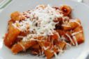 RIGATONI CON RAGU' DI CHIANINA