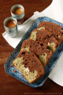 Plumcake marmorizzato al tè verde e cioccolato bianco