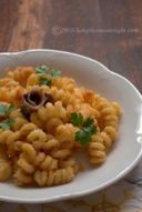 Fusilli con sugo di mollica