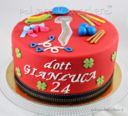 Torta di compleanno e laurea per un fisioterapista