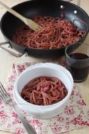 Spaghetti in padella, alla pancetta e vino rosso