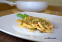 Strozzapreti con ragù e pisellini