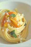 Linguine un po' Cacio e Pepe e un po' alla Mike