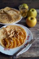 Crepes alla birra con mele caramellate