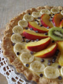 Fresh fruit tart with creme patisserie / Crostata di frutta con crema pasticcera e frutta