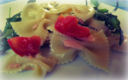 Pasta fredda con salmone, rucola e pomodorini