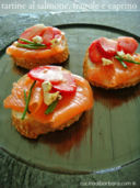 ricetta croton al salmone, fragole e caprino