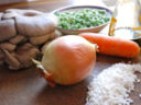 RISO SALTATO CON VERDURE ALL'ORIENTALE