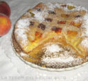 Crostata sfogliata con crema al limoncello e pesche