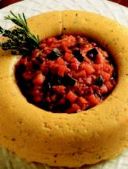 Anello di polenta con ragù vegetale
