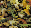 Insalata di scampi, cozze e pompelmo.