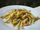 Strozzapreti con Gamberi e Pesto di Pistacchi e Mandorle