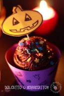 Cupcake al cioccolato vestiti per halloween!