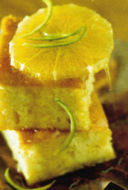 Torta di yogurt e arancia, dessert raffinato.