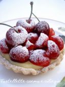 Una tira l'altra: Tartellette con crema pasticciera e ciliegie