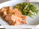 Salmone con insalata, fave e piselli