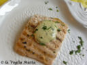 Salmone grigliato con salsa al prezzemolo
