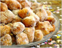 Frittelle di ricotta e uvette - Ricotta fritters with raisins