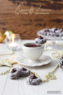 Amaretti al cacao con crema al cioccolato