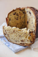 Panettone di Elmi a lievitazione naturale in versione noci e pezzetti di cioccolato fondente