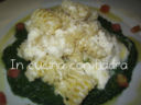 Radiatori alla stracciatella su passatina di spinaci e mandorle