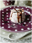 Semifreddo alle ciliegie e mandorle