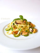 Fettuccine con cozze e zucchine